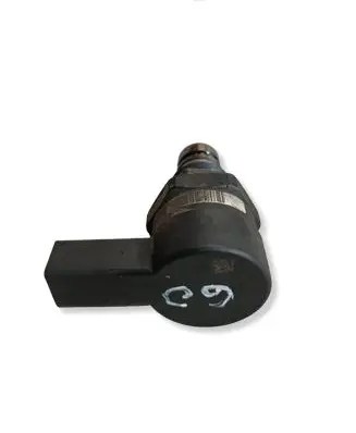 BMW 5 E60 E61 Fuel pressure regulator 