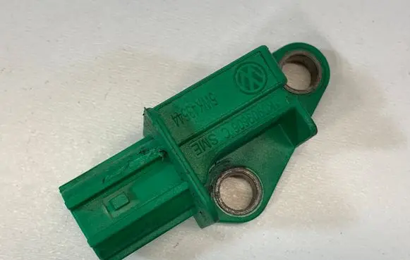 Audi Q7 4L Airbag deployment crash/impact sensor 1K0909606C 5WK43544