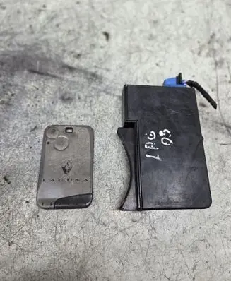 Renault Laguna II Ignition key/card 