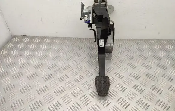Mazda 2 Clutch pedal GZGKA DHJK