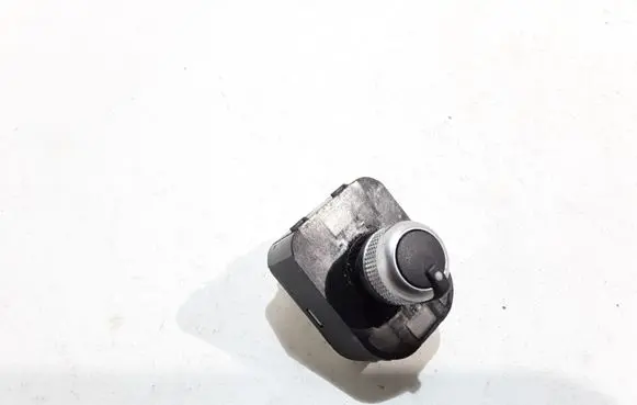 Audi A3 S3 8V Wing mirror switch 8V09595650