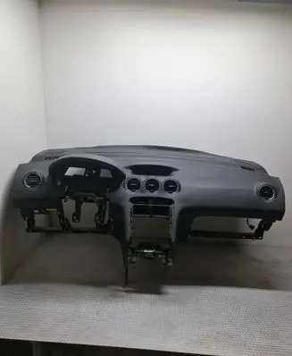 Peugeot 308 Dashboard 9681466680 11011120 0409141X