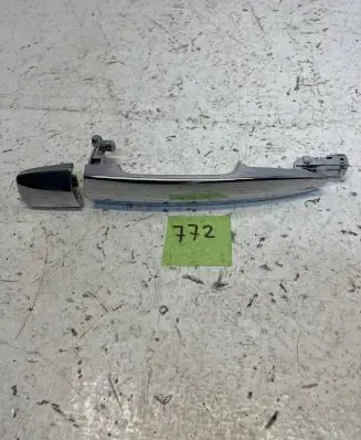 Nissan Leaf I (ZE0) Front door exterior handle