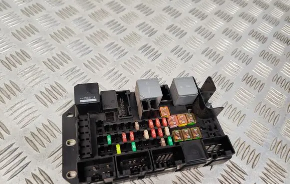 Jaguar XJ X351 Fuse box set EW9314N030AA