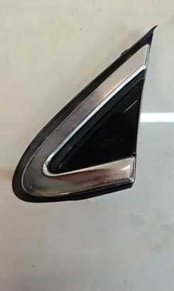 Volvo V40 Front door glass trim molding 31349229 31323257 31290675