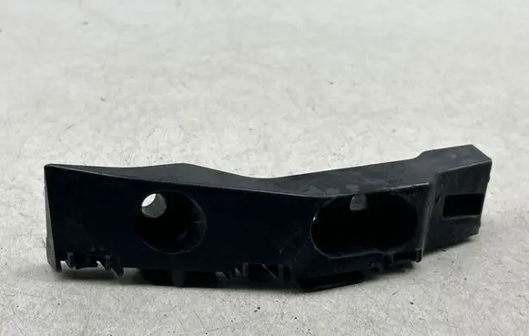 Dodge Durango III Front bumper mounting bracket