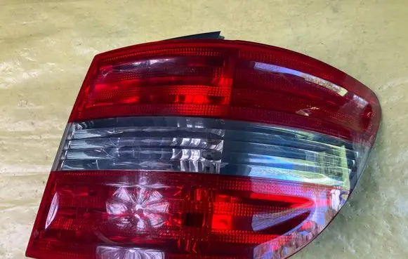 Mercedes-Benz B W245 Rear/tail lights A1698202664