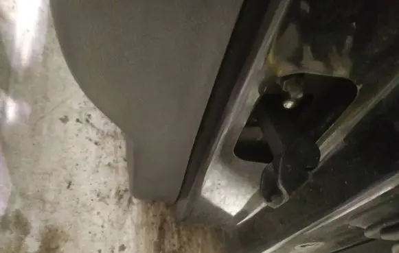 Volvo S40 Front door check strap stopper 
