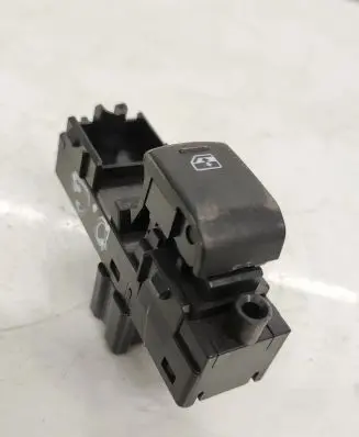 Subaru Impreza IV Electric window control switch 83071SG100