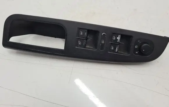 Volkswagen Golf V Electric window control switch 1K4868049A