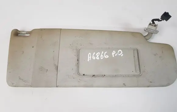 Volkswagen Golf V Sun visor