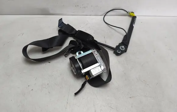 Opel Zafira C Front seatbelt 13394801 13367543