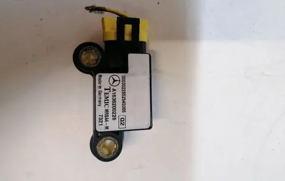 Mercedes-Benz ML W163 Airbag deployment crash/impact sensor A1638200226