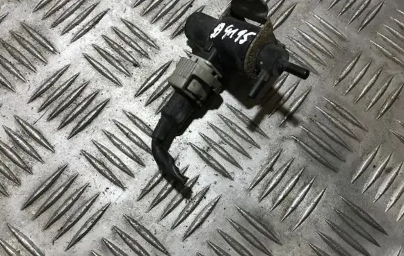 Mitsubishi Carisma Turbo solenoid valve