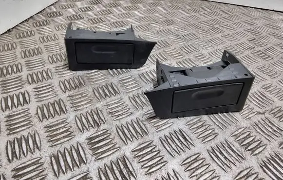 BMW 5 E60 E61 Rear door ashtray 8208233 8208234