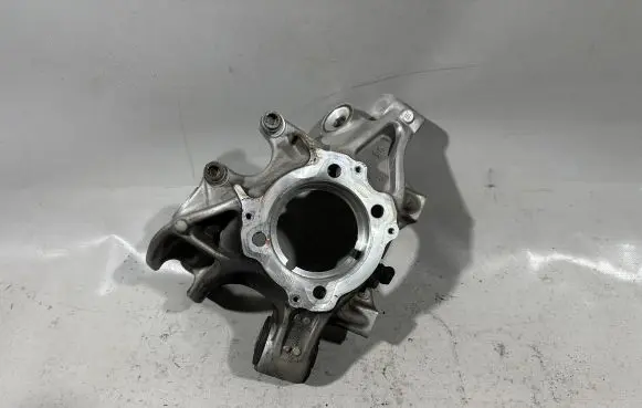 Porsche Cayenne (92A) Rear wheel hub spindle/knuckle 95833161200 95833161201 7P0505436