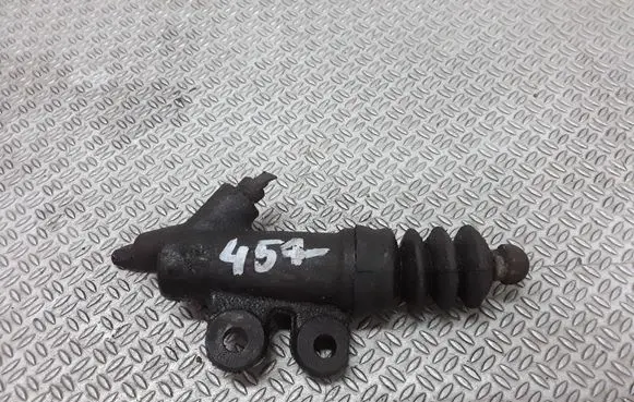 Honda CR-V Clutch slave cylinder 
