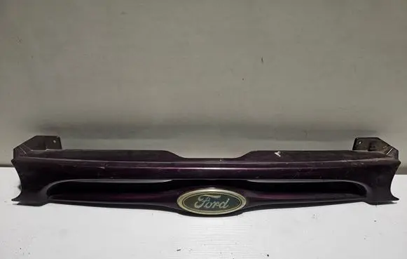Ford Mondeo MK I Front grill FD07100
