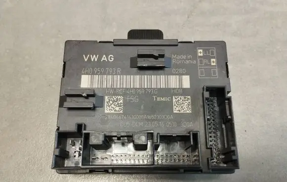 Audi A8 S8 D4 4H Door control unit/module 4H0959793R 4H0959793G