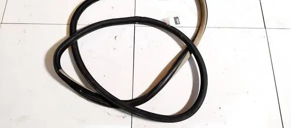 Skoda Superb B5 (3U) Rubber seal front coupe door 