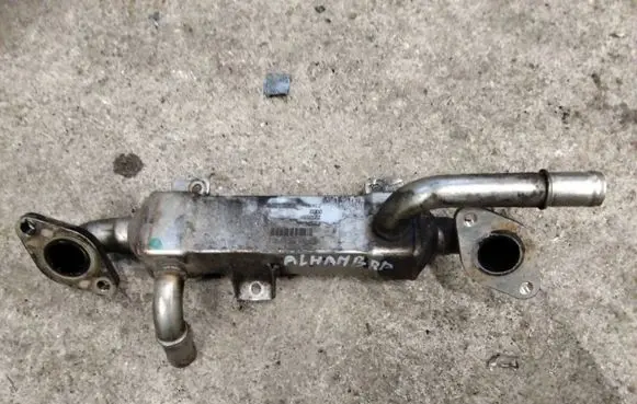 Seat Alhambra (Mk1) EGR valve cooler 038131513C 220101