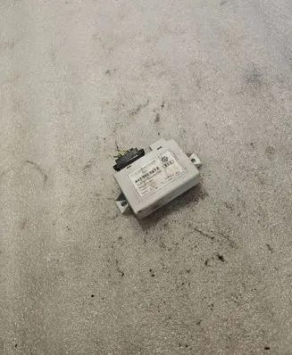 Audi V8 Other control units/modules 443953233E