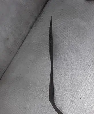 KIA Magentis Windshield/front glass wiper blade 