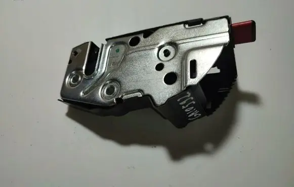 Skoda Octavia Mk2 (1Z) Seat back rest lock catch 1K0885682L