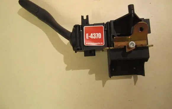Audi A4 S4 B6 8E 8H Indicator stalk 8E0953513A