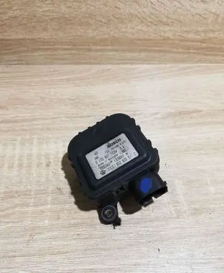 Audi A3 S3 8L Air flap motor/actuator 0132801122