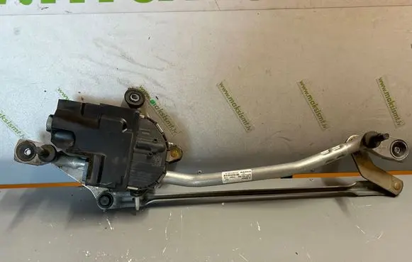 Front wiper linkage and motor
