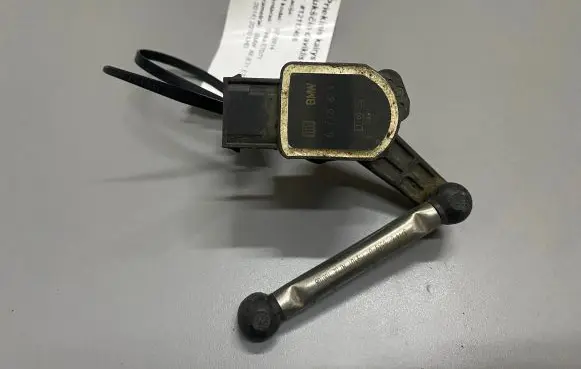 BMW X6 E71 Headlight/headlamp level sensor 6778814