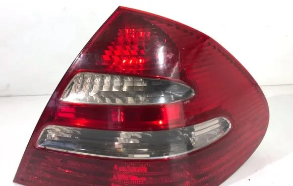 Rear/tail lights