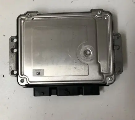 Citroen C4 I Engine control unit/module 0281011966 9662670780 206600925