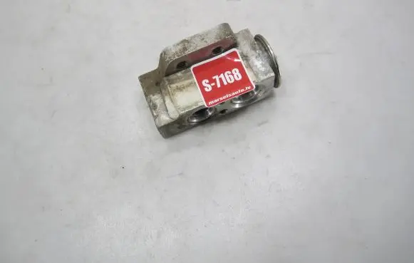 Volkswagen Jetta VI Air conditioning (A/C) radiator (interior) 1K0820679 F666902ZH R134A