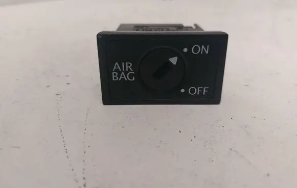 Volkswagen Touran II Passenger airbag on/off switch 1Y0919228B
