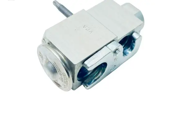 BMW X5 G05 Air conditioning (A/C) expansion valve 64119496915 9496915