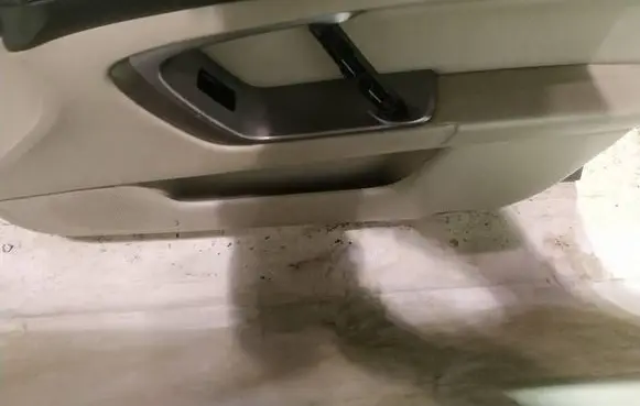 Front door card panel trim