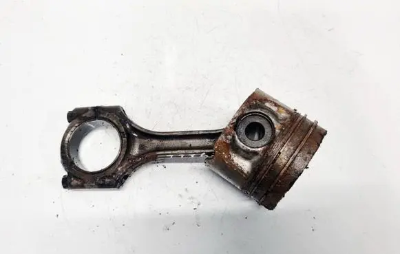 Toyota Corolla Verso AR10 Piston with connecting rod
