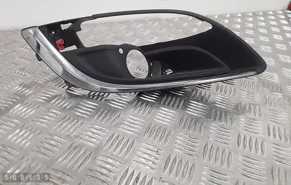 Opel Astra J Front grill 13368709