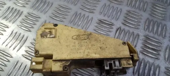 Ford Escort Central locking motor 91ag220a20ba