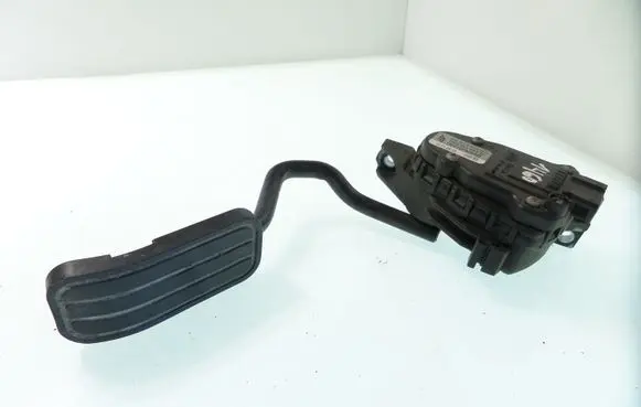 Volkswagen Sharan Accelerator throttle pedal 7M3721603D YM219F836AB