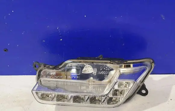 Mercedes-Benz E W212 LED Daytime headlight A2128200856