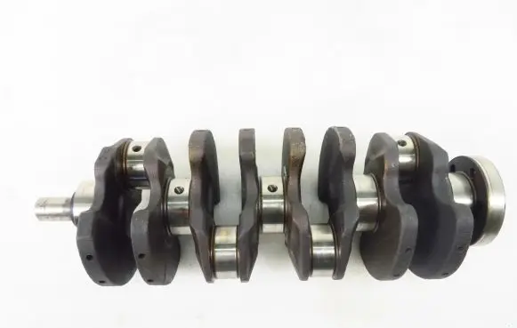 Volkswagen Golf V Crankshaft 032M