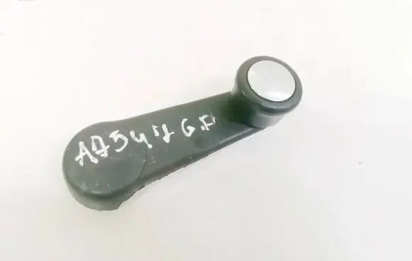 Volkswagen PASSAT B5 Front door window winding handle 