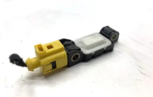 Audi A8 S8 D3 4E Airbag deployment crash/impact sensor 4B0959643E