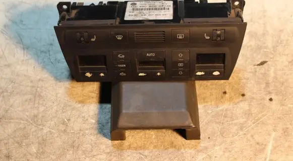 Audi A6 S6 C5 4B Climate control unit 4B0820043AR