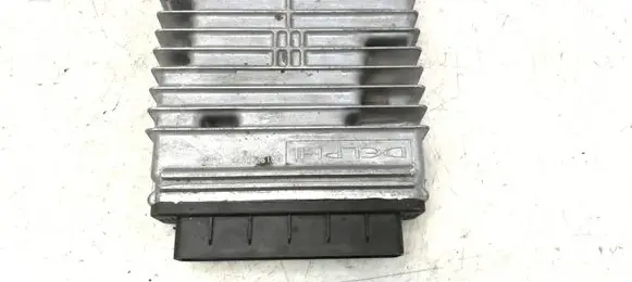 Ford Focus Engine control unit/module 3M5112A650LA R0411C004J 12240250