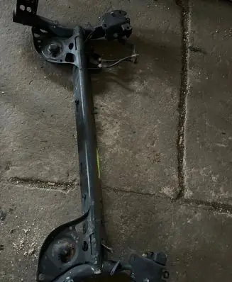 Renault Clio II Rear axle beam 