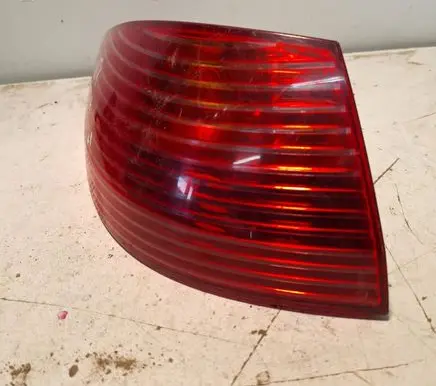 Peugeot 607 Rear/tail lights 2543G E29005